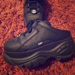 Buffalo London Chunky Slip On Sneakers Worn Twice